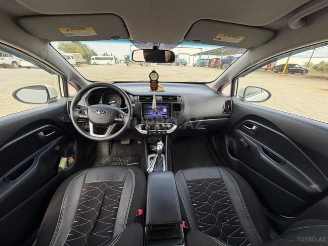 Kia Rio-6