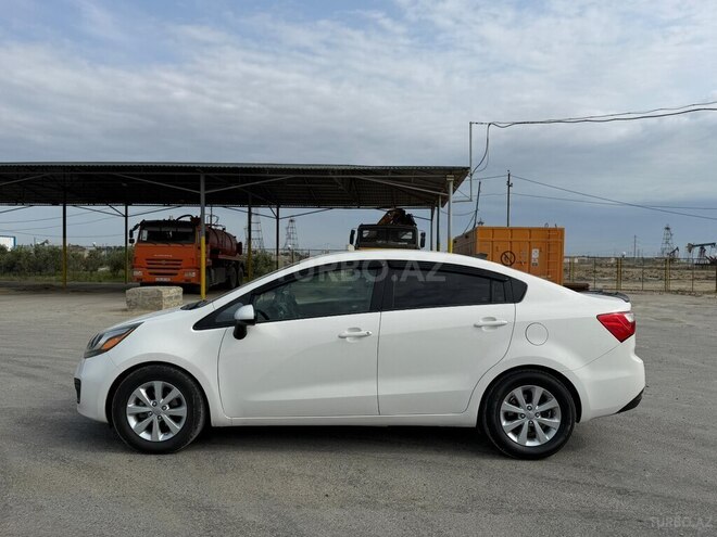 Kia Rio-12