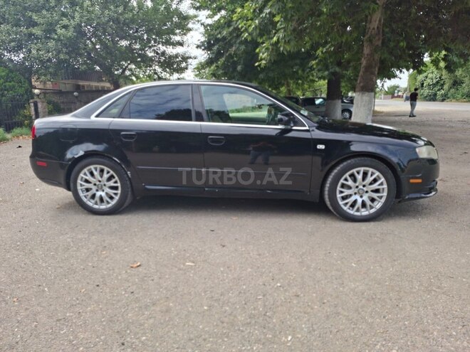 Audi A4-9
