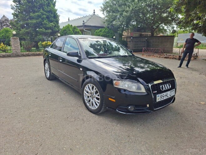 Audi A4-12