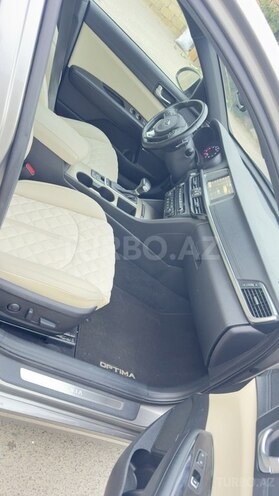 Kia Optima-14