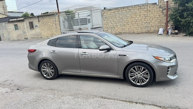 Kia Optima-4