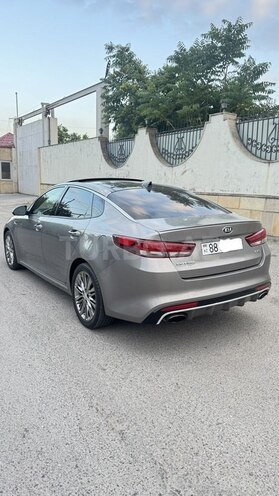 Kia Optima-5