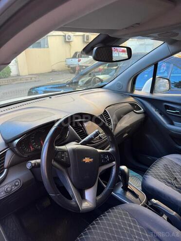 Chevrolet Trax-8