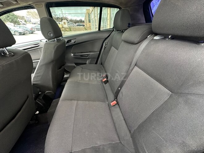 Opel Astra-10