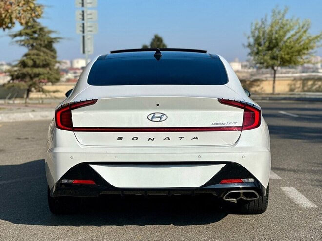 Hyundai Sonata-4