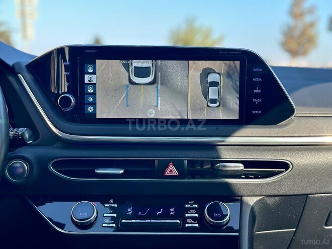 Hyundai Sonata-14
