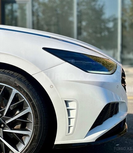 Hyundai Sonata-16
