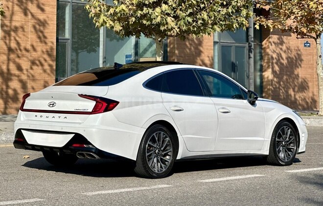 Hyundai Sonata-5
