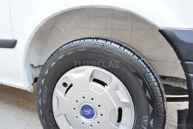 Ford Transit-7