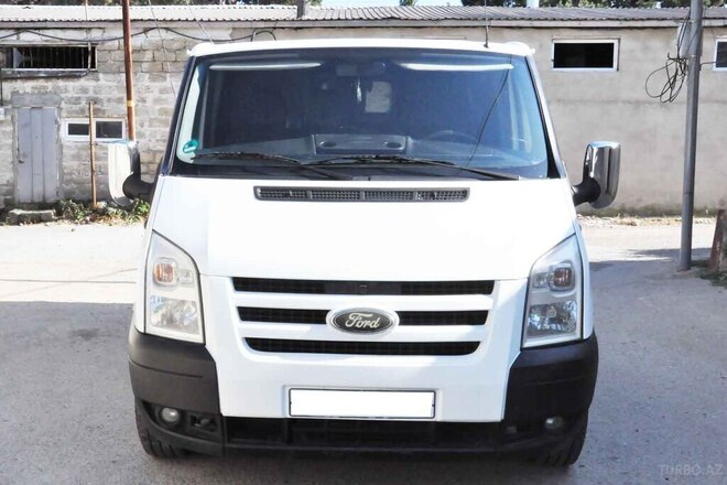 Ford Transit-1