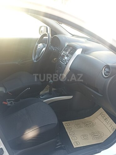 Nissan Sunny-12