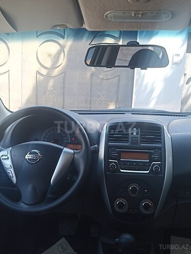 Nissan Sunny-9