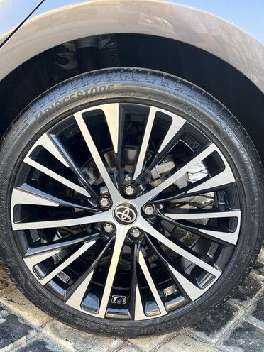 Toyota Camry-18