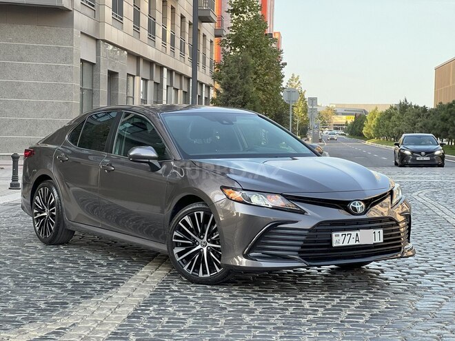 Toyota Camry-1