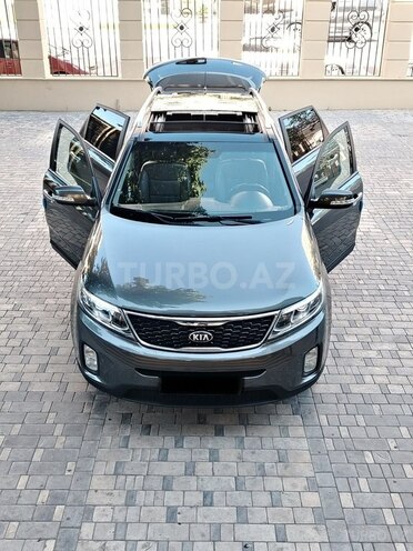 Kia Sorento-1