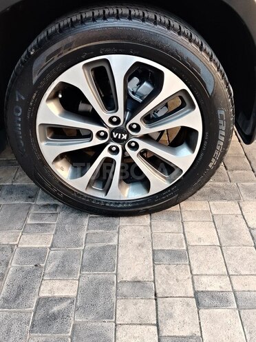 Kia Sorento-18