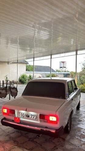 LADA (VAZ) 2107-2