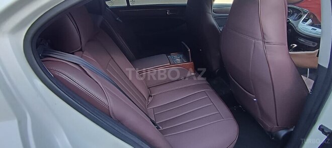 Hyundai Genesis-14