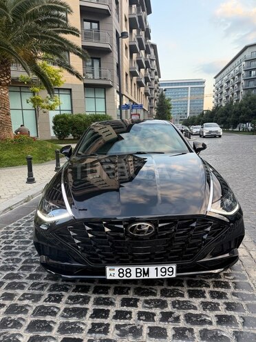 Hyundai Sonata-1