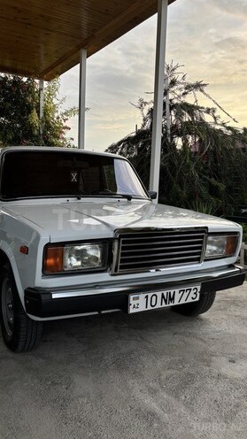 LADA (VAZ) 2107-15
