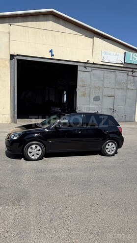 Kia Rio-5