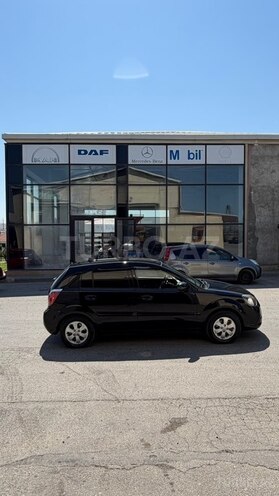 Kia Rio-4