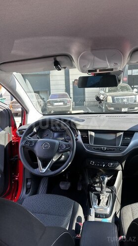 Opel Crossland X-6