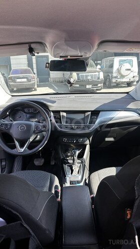 Opel Crossland X-7