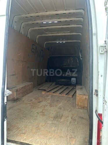Ford Transit-4
