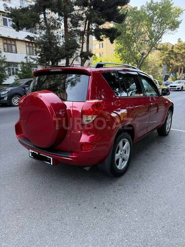 Toyota RAV4-6