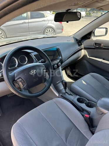 Hyundai Sonata-12