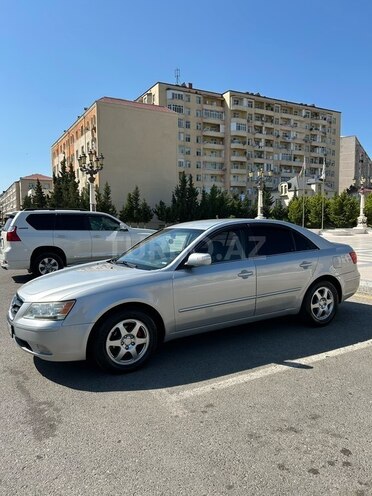 Hyundai Sonata-2