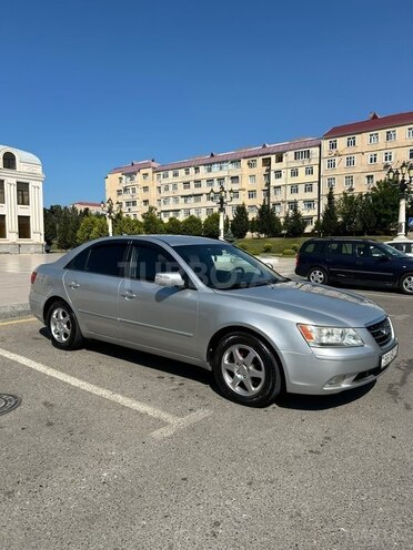 Hyundai Sonata-4