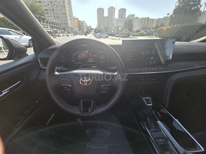 Toyota Camry-11