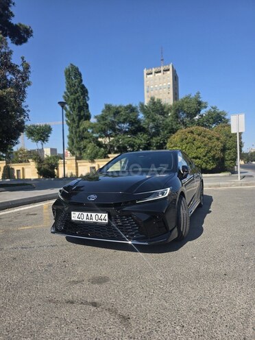 Toyota Camry-1