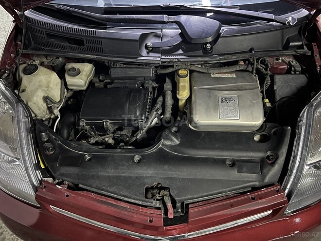 Toyota Prius-10