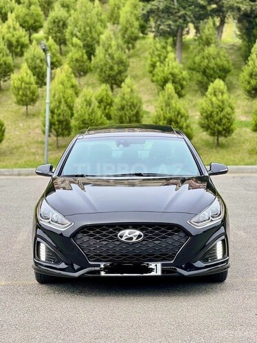 Hyundai Sonata-1