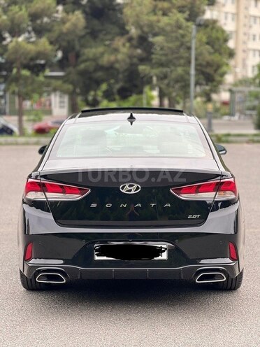 Hyundai Sonata-2