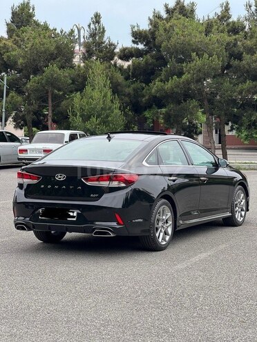 Hyundai Sonata-9