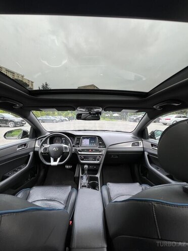 Hyundai Sonata-11