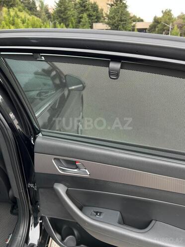 Hyundai Sonata-17