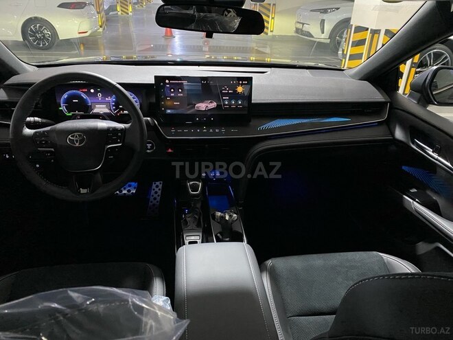 Toyota Camry-9