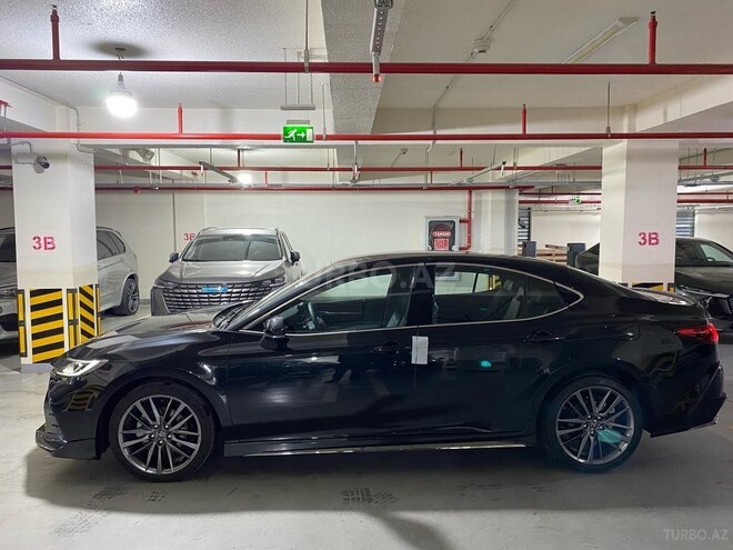 Toyota Camry-7