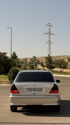 Mercedes C 200-6