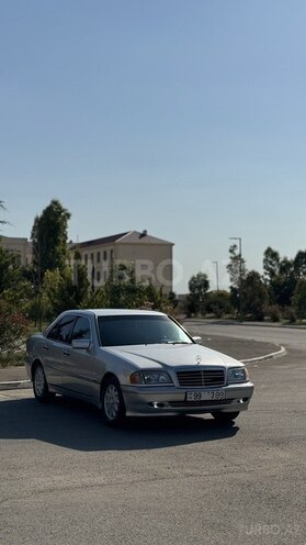 Mercedes C 200-2