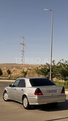 Mercedes C 200-7