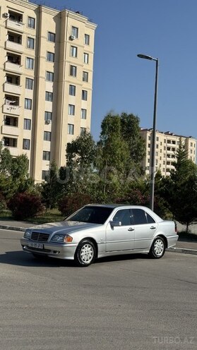Mercedes C 200-3