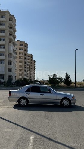 Mercedes C 200-4