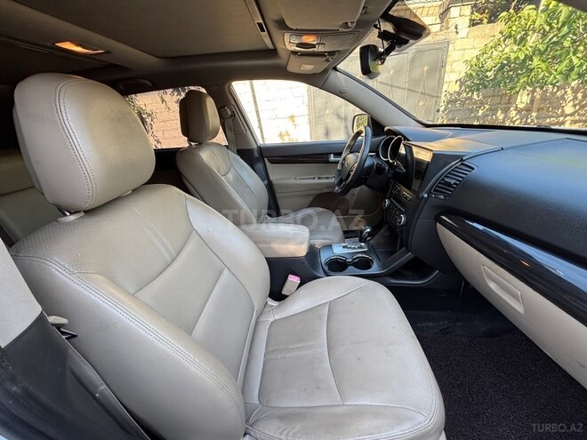 Kia Sorento-8